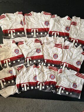 UA LOT of 12 FC Bayern Munchen 15/16 Soccer Jerseys White Sleeve XL 2XL 3XL